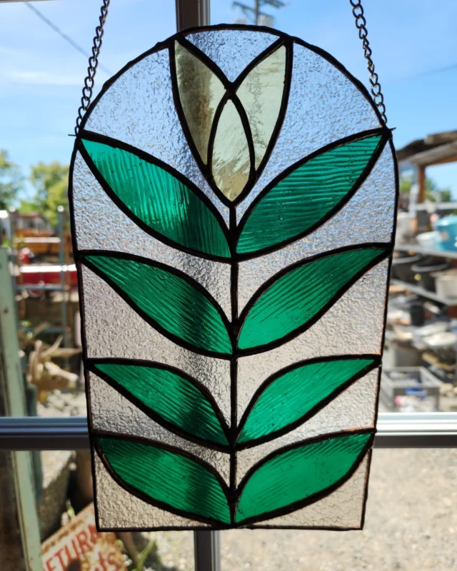 Get yourself a flower that's always in bloom! This handmade stained glass tulip suncatcher was made by a local artist using textured glass from the Tacoma Earthwise store. The patina is a little imperfect, but it gives it more of a charming and aged look. Hang it from a hook or suction cup to display it in a window and watch it transform your space when the sunlight hits it. Measures 6.5"W x 10.875"HTacomaID: 95864$95You can place a 24 hour hold on this item by calling (253) 476-7837 and requesting a hold on item ID 95864#StainedGlass #Handmade #StainedGlassTulipSuncatcher #SunCatcher #Tulip #Tulips #Flowers #LocalArtists #LocalArt #Art #Handcrafted #Reuse #TacomaArt #TacomaArtists #FoundMaterials #Salvage #Tacoma #Earthwise